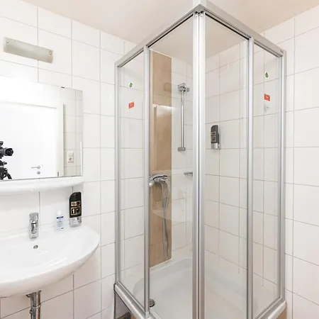 Hinterbruhl Guest house